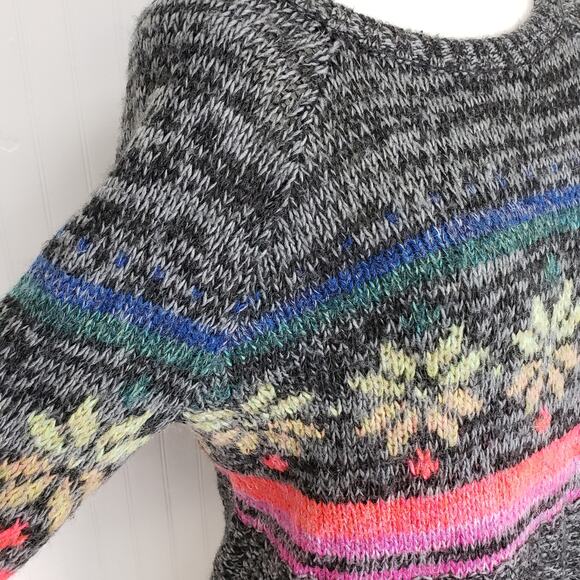 American Eagle Jegging Sweater Neon Snowflake Size Small - Picture 3 of 8